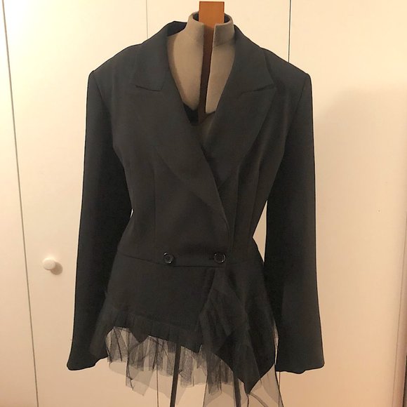 Ivan Grundahl beautiful black jacket with tool bottom never worn. - Picture 2 of 12